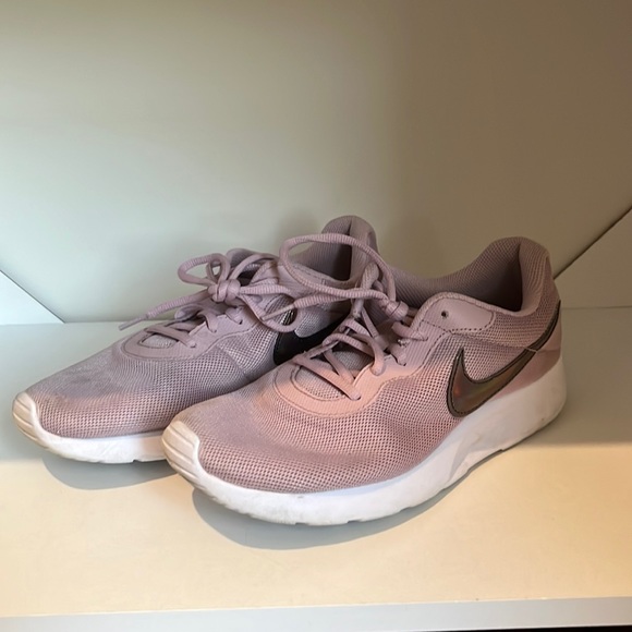 Nike Shoes - Pink Nikes Size 9